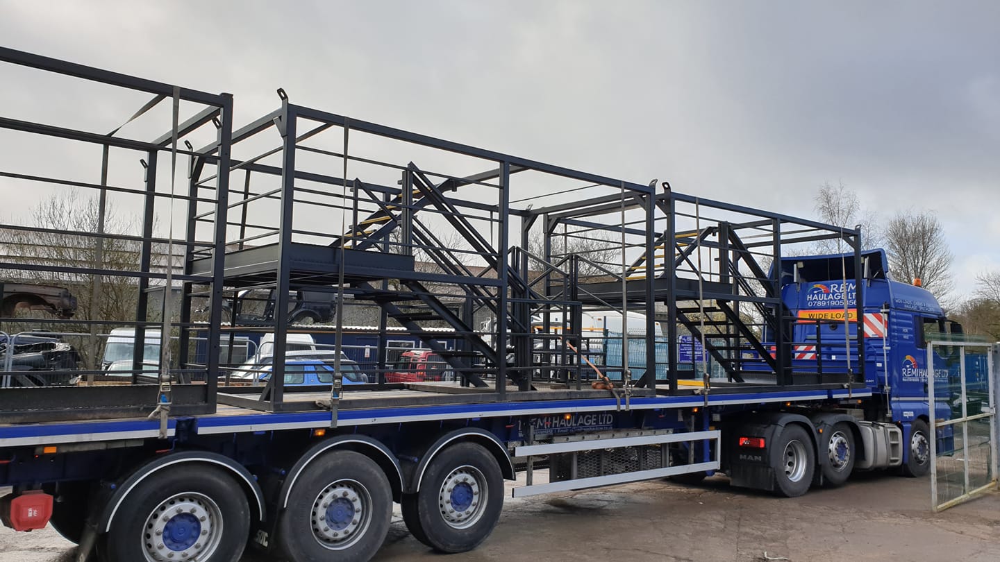Haulage vehicle with specialist load